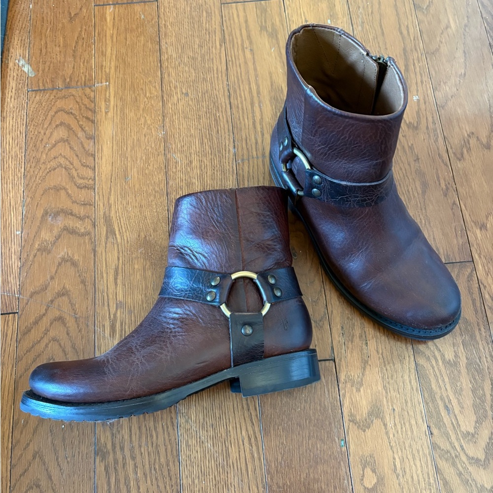 Frye Veronica Harness Boot Short Cognac size 9